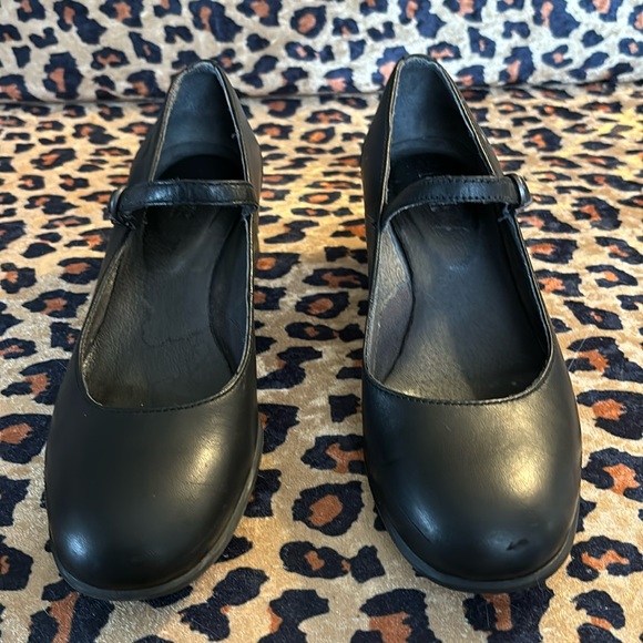 Camper Shoes - CAMPER flat sandal leather in black, size 6